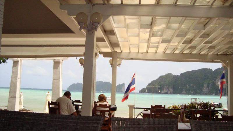 ai1165.photobucket.com_albums_q594_ninoenina_DSC052471280x768.jpg