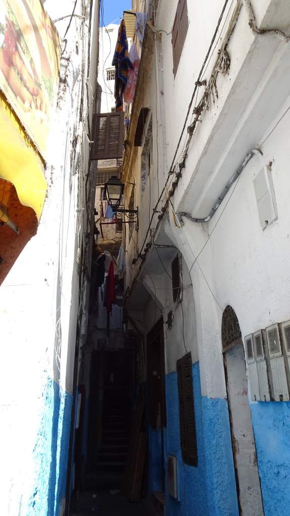 ai1172.photobucket.com_albums_r564_debibu_Casablanca_DSC00457_zpsldps2vhl.jpg