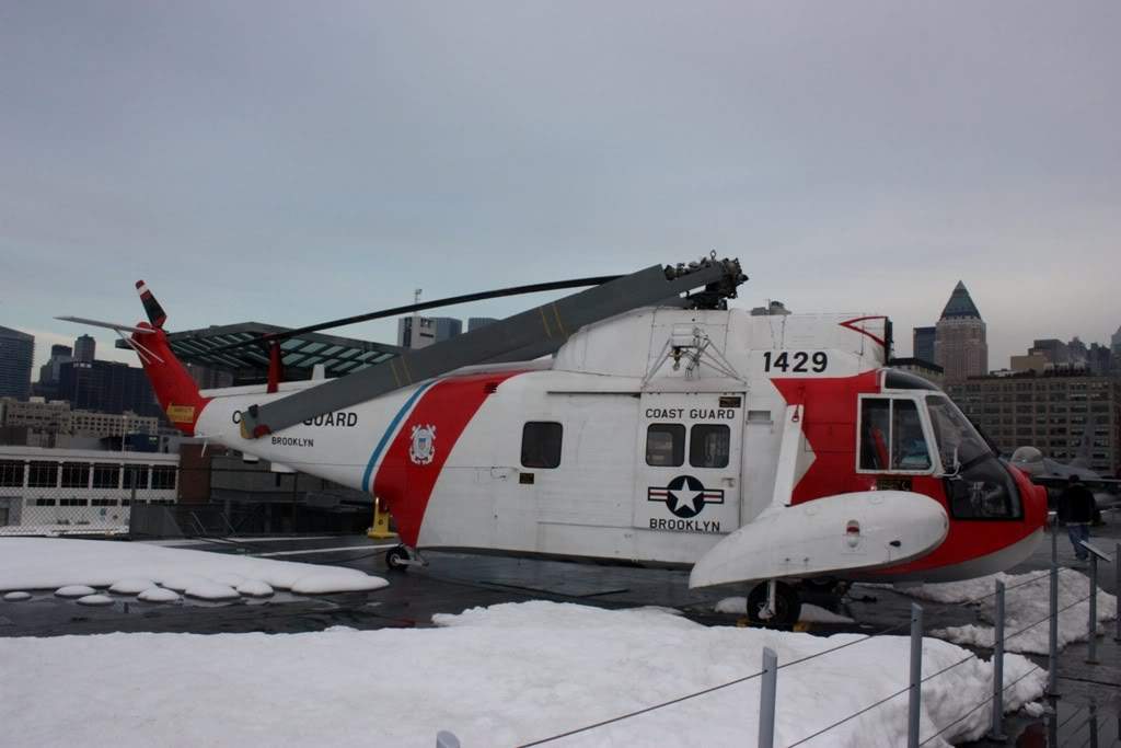 ai1200.photobucket.com_albums_bb329_RuiMSa_NovaIorque_Dia31Intrepid_IMG_4796.jpg