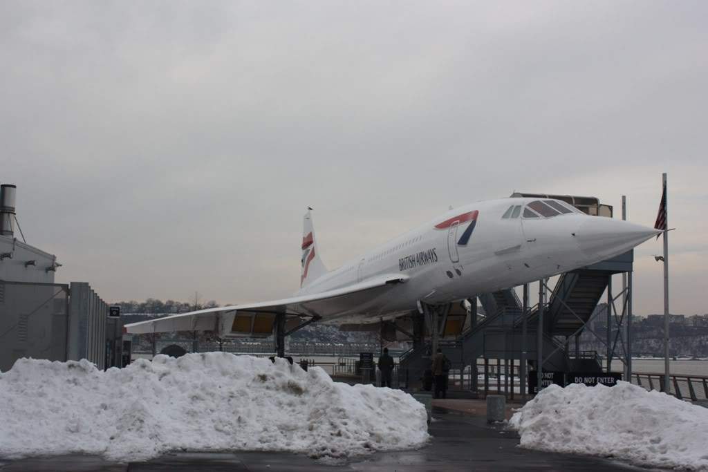 ai1200.photobucket.com_albums_bb329_RuiMSa_NovaIorque_Dia31Intrepid_IMG_4813.jpg