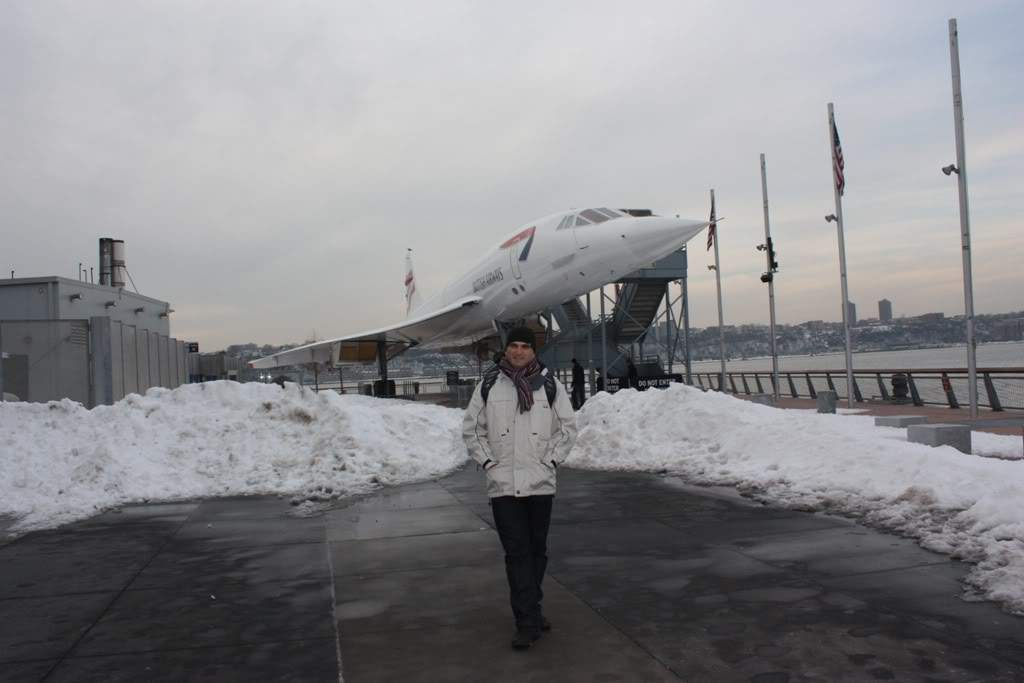 ai1200.photobucket.com_albums_bb329_RuiMSa_NovaIorque_Dia31Intrepid_IMG_4815.jpg