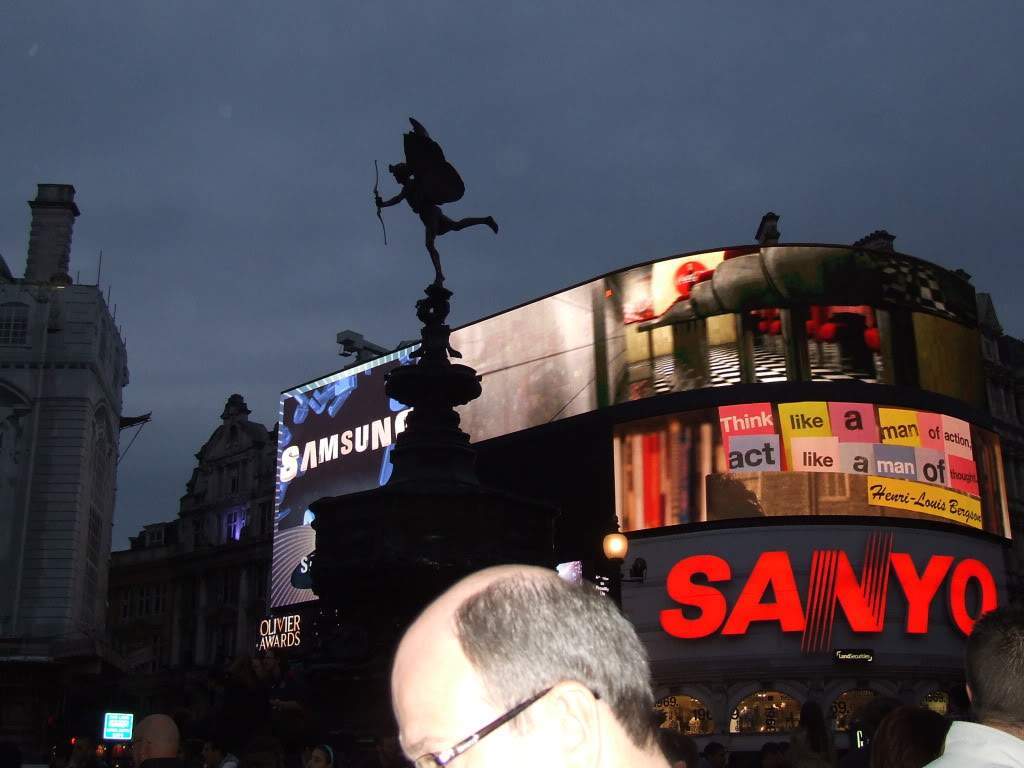 ai1201.photobucket.com_albums_bb348_filipecastanho85_londres109.jpg