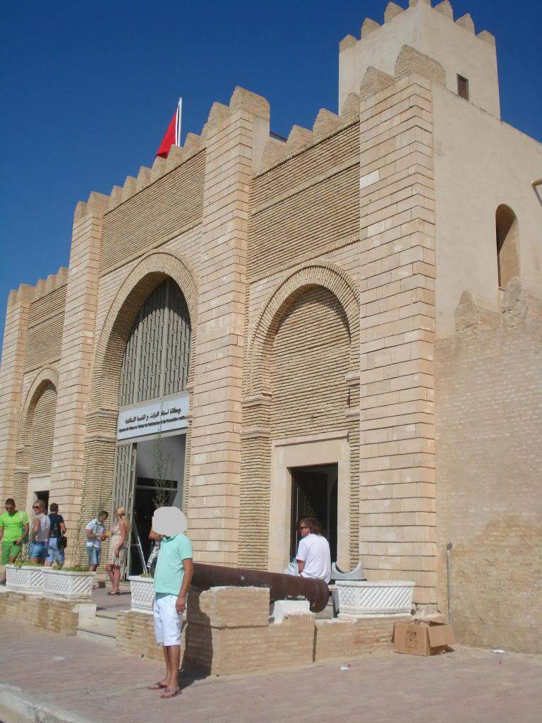 ai1220.photobucket.com_albums_dd451_Teresa_Raquel_Tunisia_202_2dfea6faa8be506978d74024570f4849.jpg