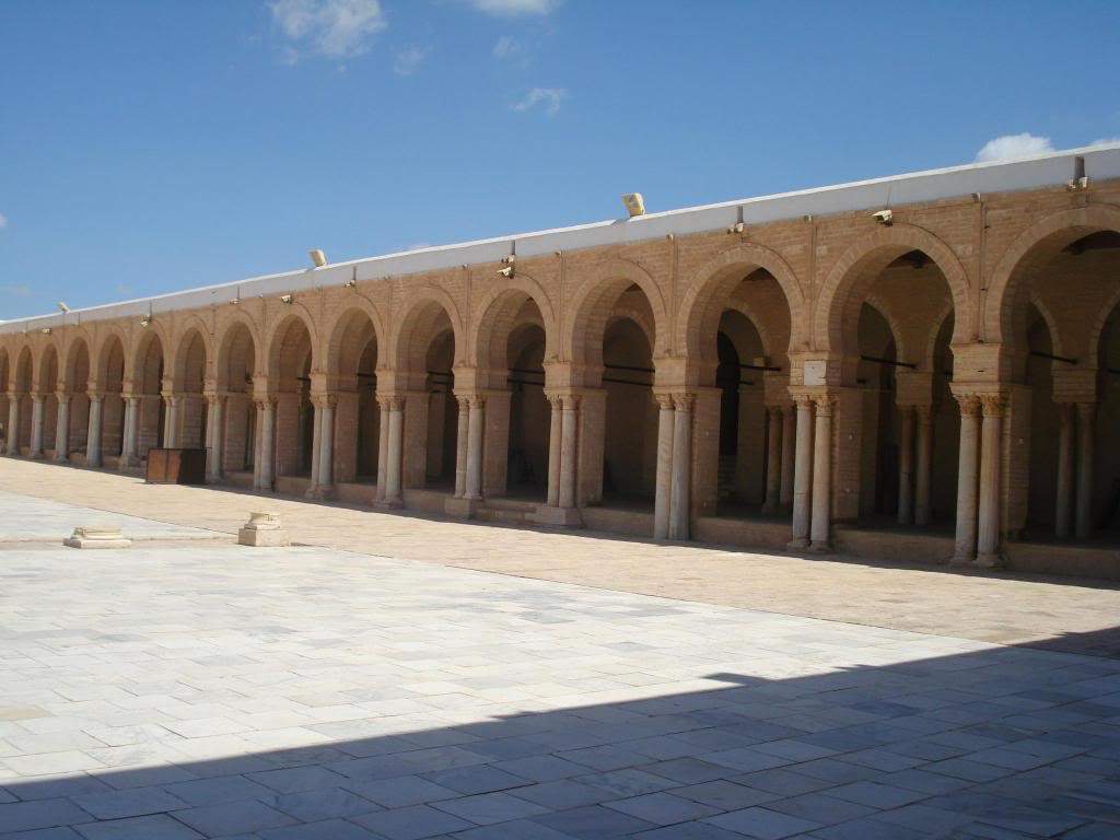 ai1220.photobucket.com_albums_dd451_Teresa_Raquel_Tunisia_202_68fcf683c7430fcb740fa531686de6c0.jpg