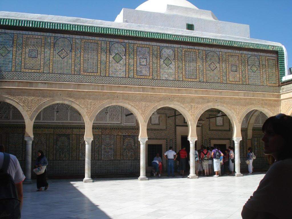 ai1220.photobucket.com_albums_dd451_Teresa_Raquel_Tunisia_202_b1f6ae4e19a071901bbbfa8c37e9bead.jpg