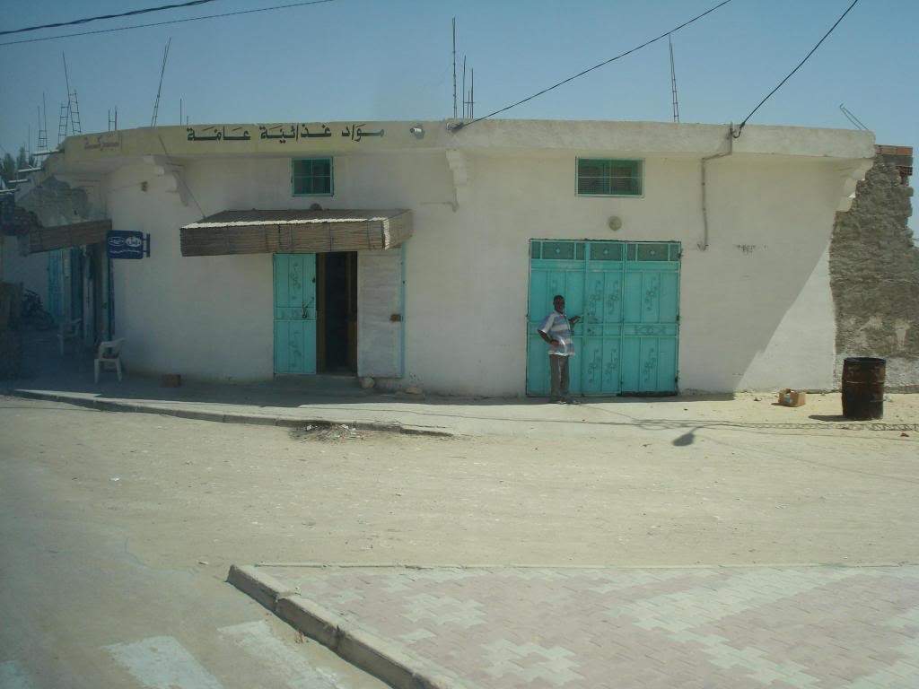 ai1220.photobucket.com_albums_dd451_Teresa_Raquel_Tunisia_203_20Dia_AcaminhodoLagoSalgado5.jpg