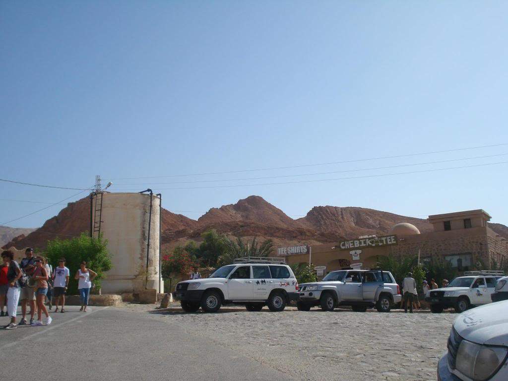 ai1220.photobucket.com_albums_dd451_Teresa_Raquel_Tunisia_203_20Dia_OsisMontanhaChebika1.jpg