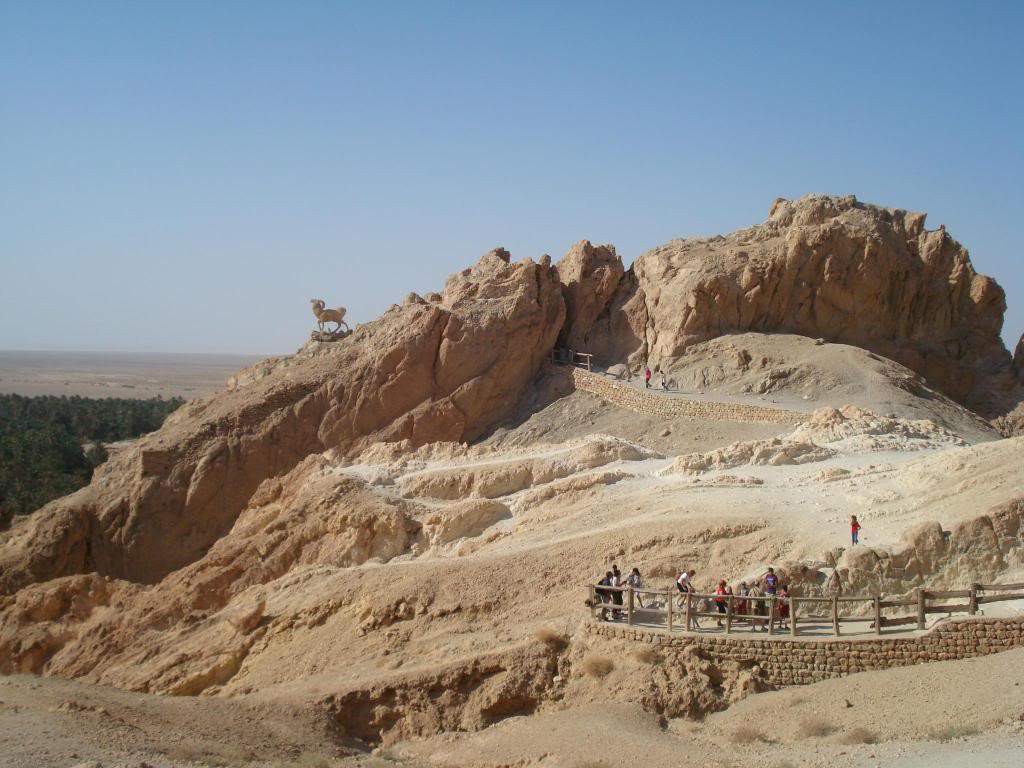 ai1220.photobucket.com_albums_dd451_Teresa_Raquel_Tunisia_203_20Dia_OsisMontanhaChebika4.jpg