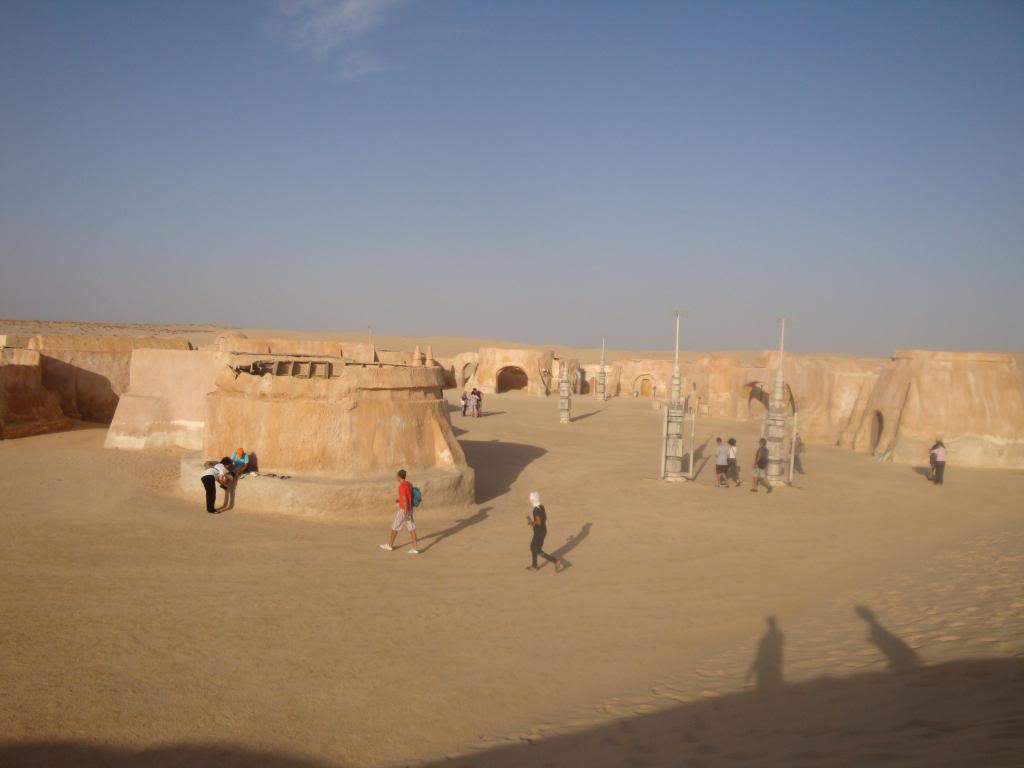 ai1220.photobucket.com_albums_dd451_Teresa_Raquel_Tunisia_203_20Dia_StarWars3.jpg