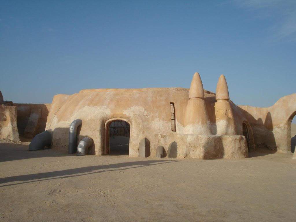 ai1220.photobucket.com_albums_dd451_Teresa_Raquel_Tunisia_203_20Dia_StarWars6.jpg