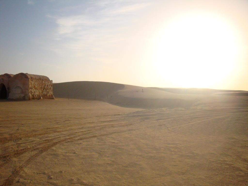 ai1220.photobucket.com_albums_dd451_Teresa_Raquel_Tunisia_203_20Dia_StarWars7.jpg