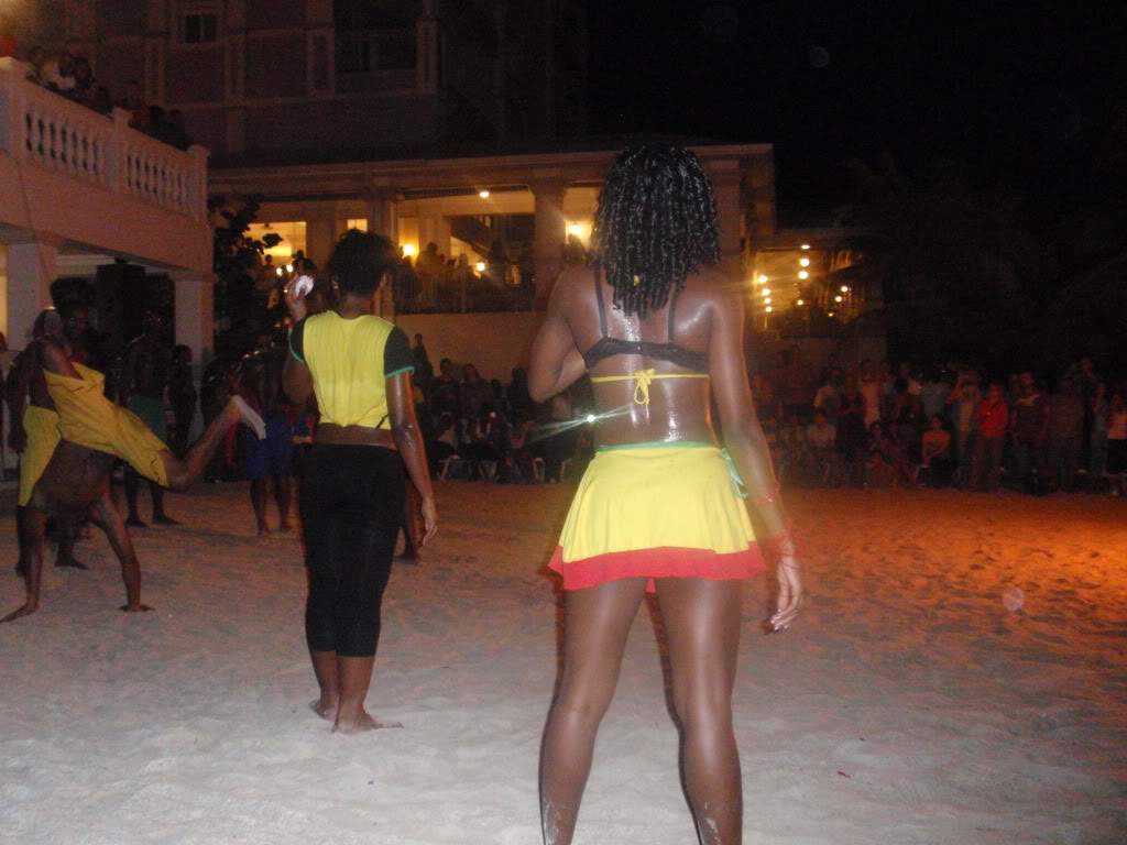 ai1226.photobucket.com_albums_ee417_viajantedoalem_P8280087.jpg