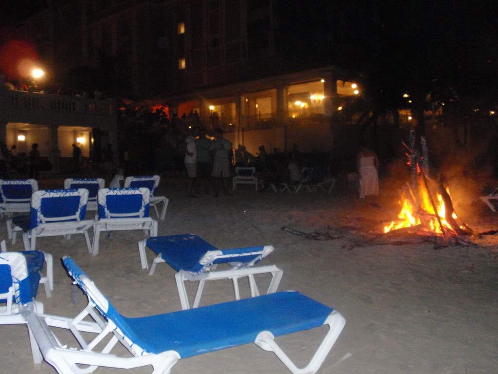 ai1226.photobucket.com_albums_ee417_viajantedoalem_P8280109.jpg