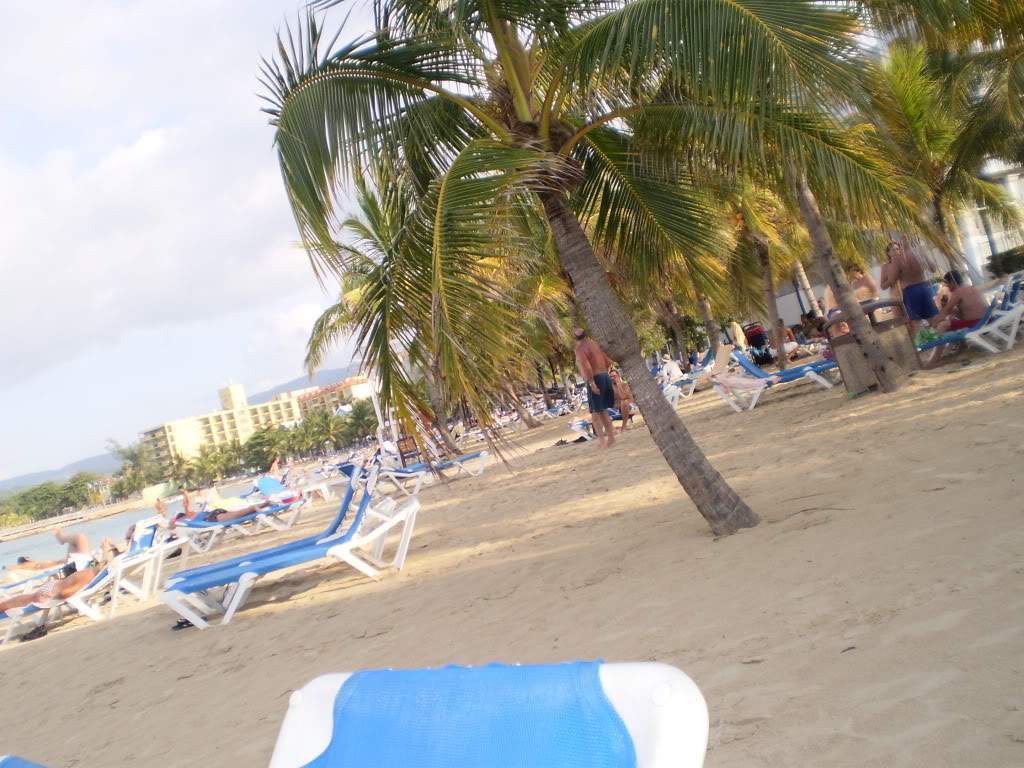 ai1226.photobucket.com_albums_ee417_viajantedoalem_praia_PC130083.jpg