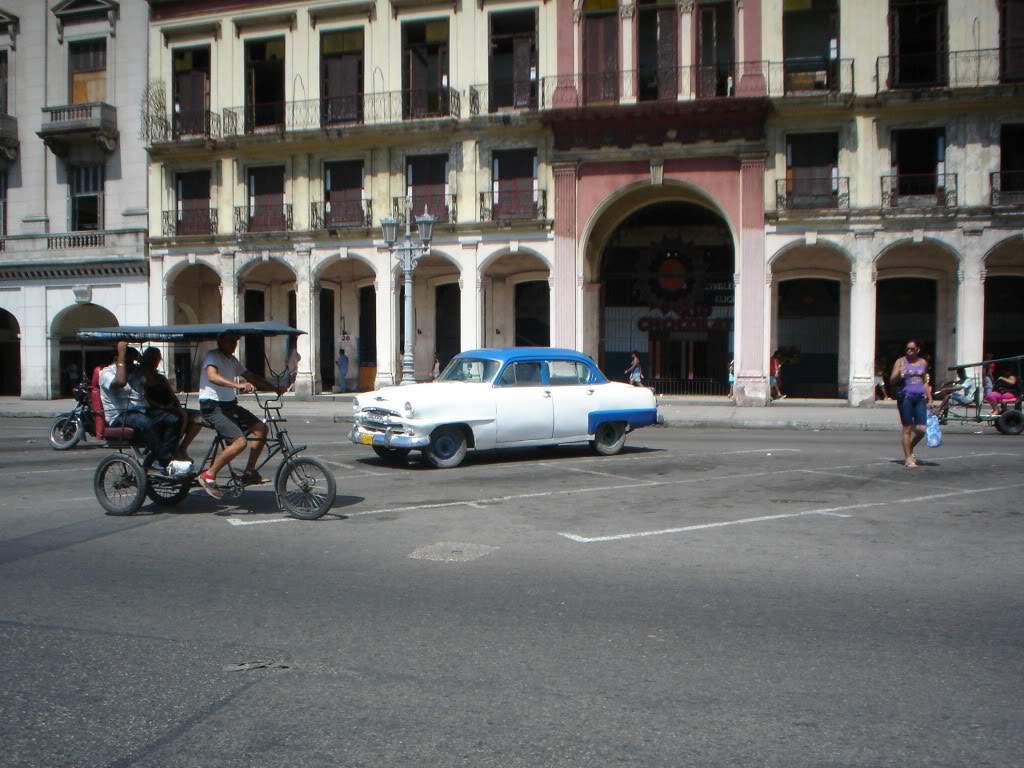 ai1237.photobucket.com_albums_ff464_CarpeDiemMan_DSC05377.jpg