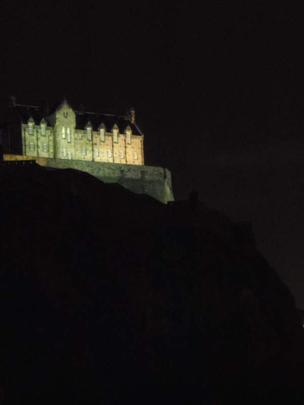 ai1254.photobucket.com_albums_hh618_andredoc1_Edimburgo_PB280102_zps16facfa2.jpg