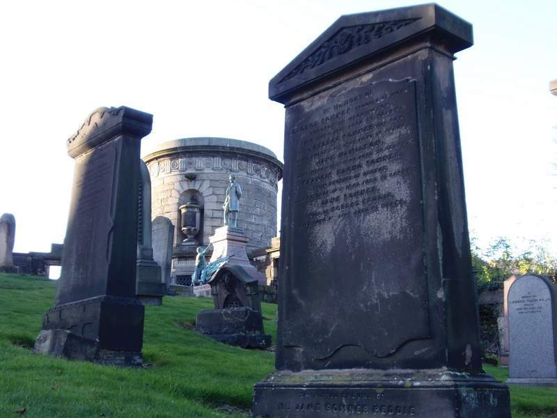 ai1254.photobucket.com_albums_hh618_andredoc1_Edimburgo_PB290369_zpsb3d58268.jpg