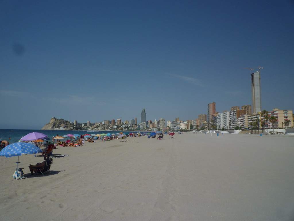 ai1258.photobucket.com_albums_ii528_JATG001_Benidorm_P1070111.jpg