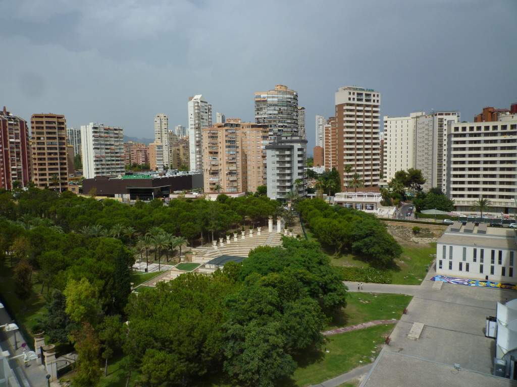 ai1258.photobucket.com_albums_ii528_JATG001_Benidorm_P1070210.jpg