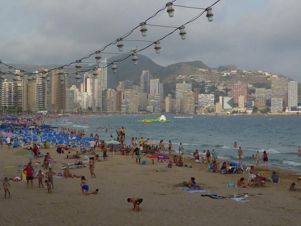 ai1258.photobucket.com_albums_ii528_JATG001_Benidorm_P1070231.jpg