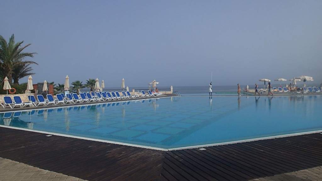 ai1274.photobucket.com_albums_y439_ruidbalmeida_Cabo_20Verde_P9100226_20Medium_zpsem5we07o.jpg