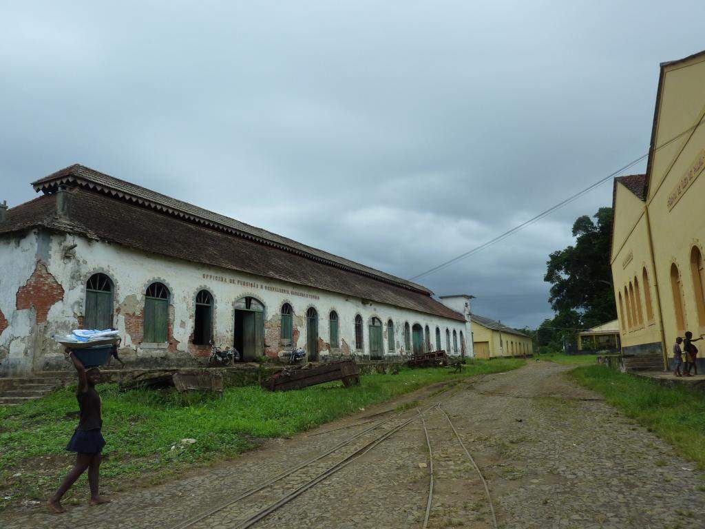 ai1274.photobucket.com_albums_y439_ruidbalmeida_S_20Tome_20e_20Principe_P1060415_zps2e578b59.jpg