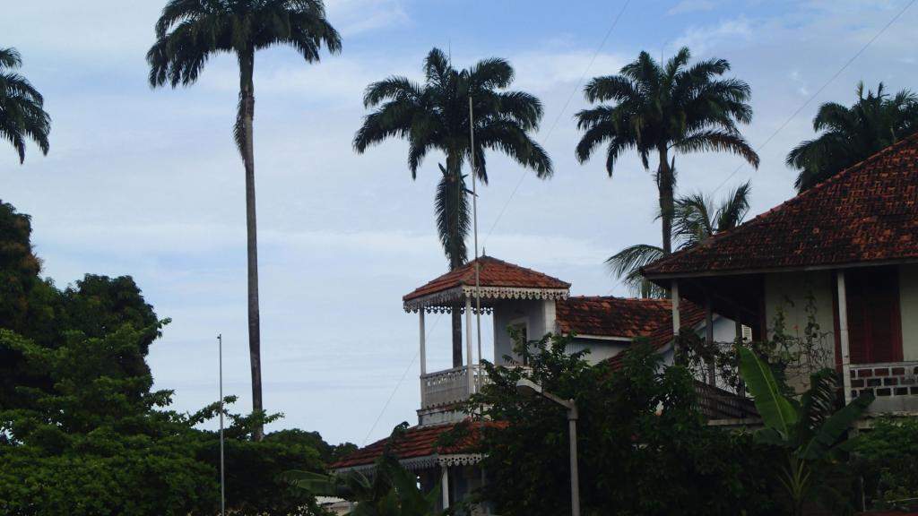 ai1274.photobucket.com_albums_y439_ruidbalmeida_S_20Tome_20e_20Principe_P5221277_zpsc5c7791c.jpg