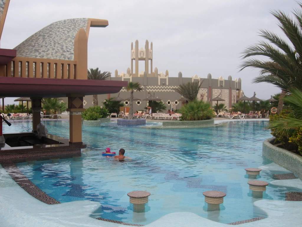 ai1277.photobucket.com_albums_y481_zzahir1977_IMG_4007_zpsbf4e3462.jpg