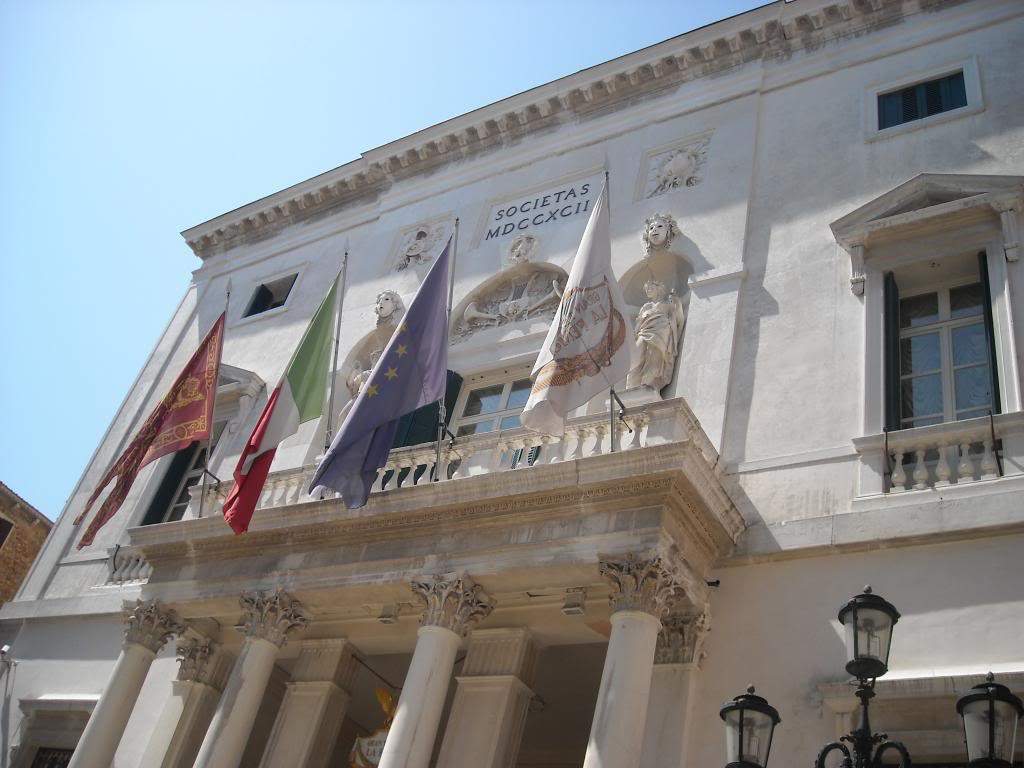 ai1279.photobucket.com_albums_y531_Carlos_Ramalho_Toscana_20Bo832004f42d46d88840db6c430cf43512.jpg