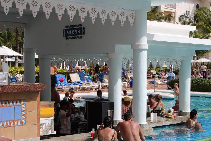 ai1281.photobucket.com_albums_a501_GomesAndre_piscina_IMG_0326_zps06aa71d0.jpg