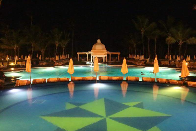 ai1281.photobucket.com_albums_a501_GomesAndre_piscina_IMG_0442_zps9877e15e.jpg