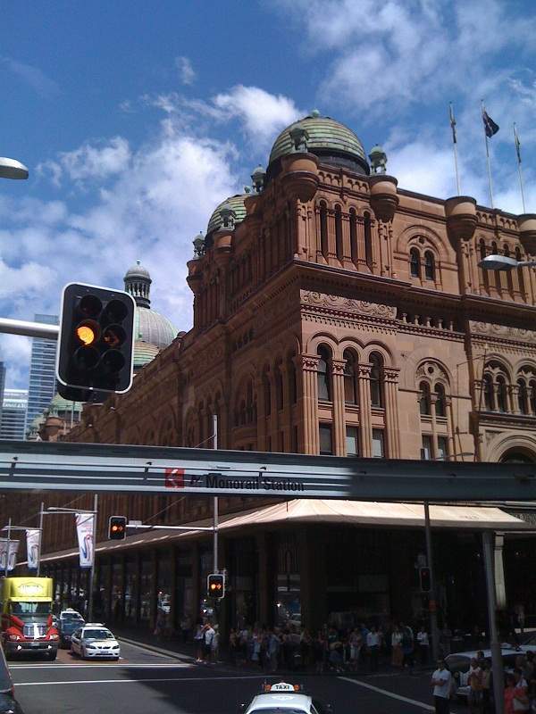 ai1290.photobucket.com_albums_b526_lufialho1_australia2010_1galvictoriaemonorail_zps184cdcc0.jpg