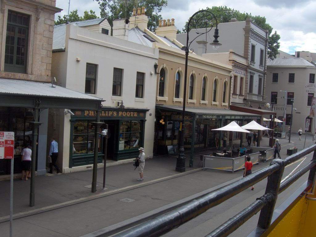ai1290.photobucket.com_albums_b526_lufialho1_australia2010_1sydneybustour_zpse9775acb.jpg