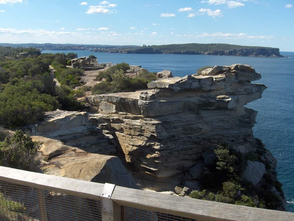 ai1290.photobucket.com_albums_b526_lufialho1_australia2010_2sydneymar_zpsae85110c.jpg