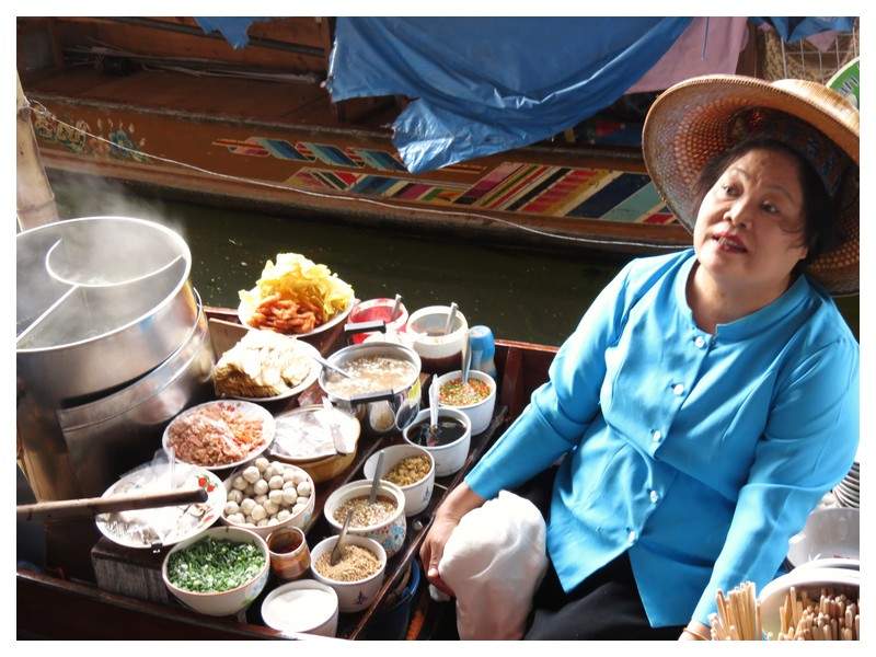 ai1294.photobucket.com_albums_b615_Maliika25_Tailandia_Mercadoe114d7efe78f7e47ec9002340f29111b.jpg