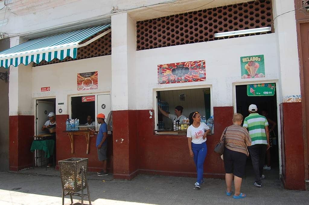 ai1298.photobucket.com_albums_ag55_aaalex2_cuba_202017_DSC_0118_zps3b3iwnt6.jpg