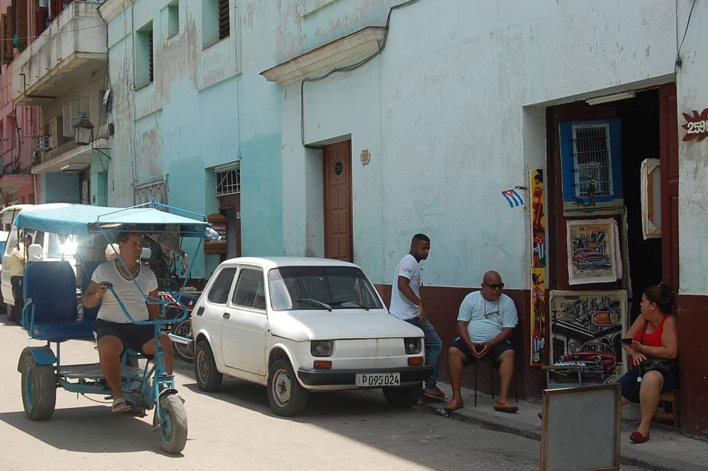 ai1298.photobucket.com_albums_ag55_aaalex2_cuba_202017_DSC_0119_zpsfp6jngel.jpg