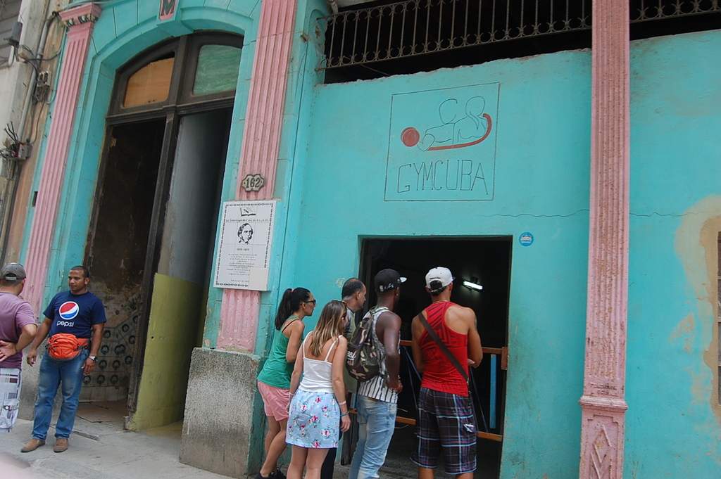 ai1298.photobucket.com_albums_ag55_aaalex2_cuba_202017_DSC_0244_zpsh0obccx4.jpg