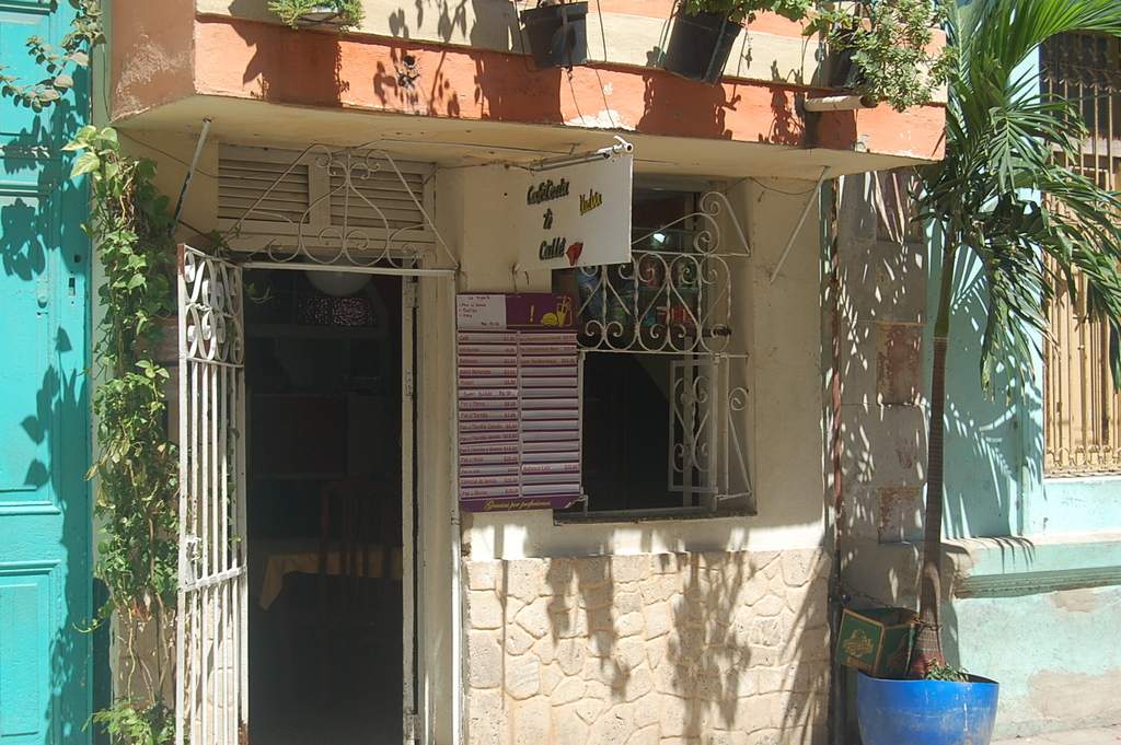 ai1298.photobucket.com_albums_ag55_aaalex2_cuba_202017_DSC_0794_zps1myxw6sp.jpg