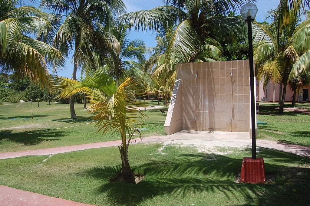 ai1298.photobucket.com_albums_ag55_aaalex2_cuba_202017_DSC_0852_zps7q8cinrn.jpg
