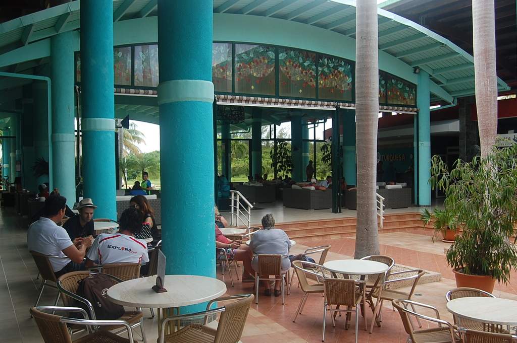ai1298.photobucket.com_albums_ag55_aaalex2_cuba_202017_DSC_0983_zpsk9xp7z3y.jpg