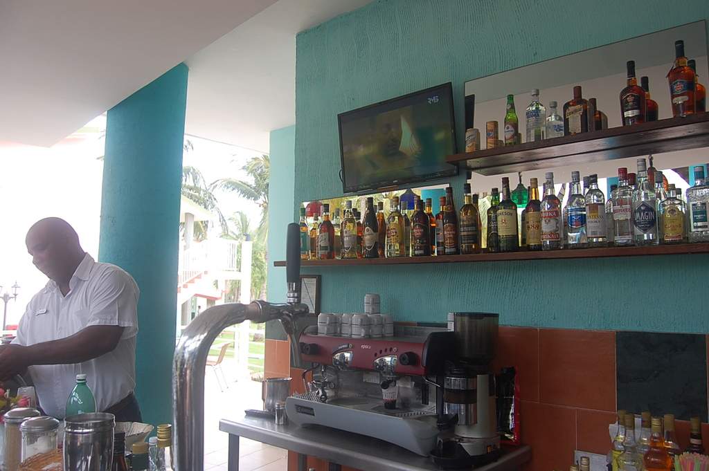 ai1298.photobucket.com_albums_ag55_aaalex2_cuba_202017_DSC_0985_zpsyfptvnq1.jpg