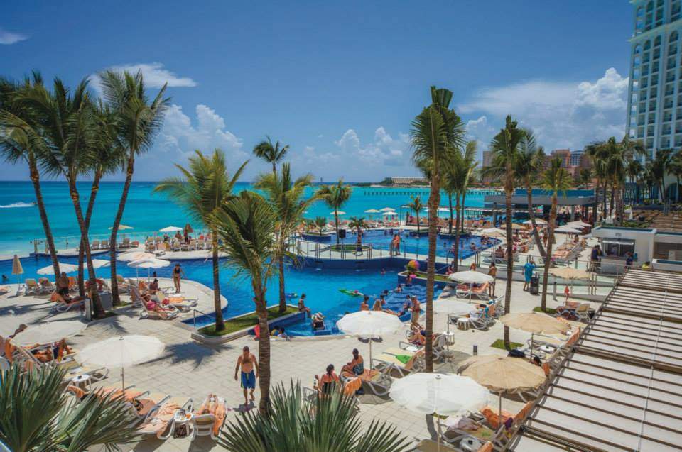ai1298.photobucket.com_albums_ag59_ruiaaraujo_Riu_20Cancun_106c8560bfd6db346d738675b9fc6615396.jpg