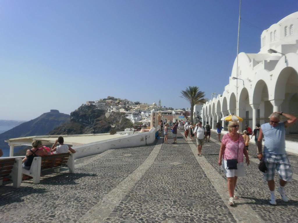 ai1313.photobucket.com_albums_t549_apaismartins_fira16_zps76e5f5cd.jpg