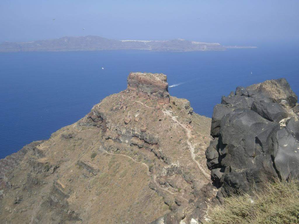 ai1313.photobucket.com_albums_t549_apaismartins_imerovigli_skaros_zpsd7477ce0.jpg