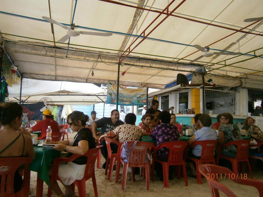 ai1347.photobucket.com_albums_p712_Rui_Araujo_Facebook_Cancun_3f806fa527caf55a891aed5de086e8ed.jpg