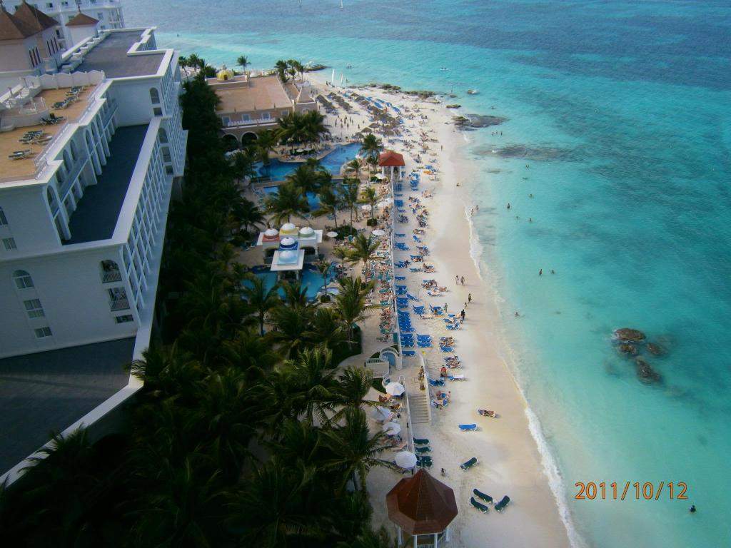 ai1347.photobucket.com_albums_p712_Rui_Araujo_Facebook_Cancun_43d898f1e6a74a5291af6ca1da64e333.jpg