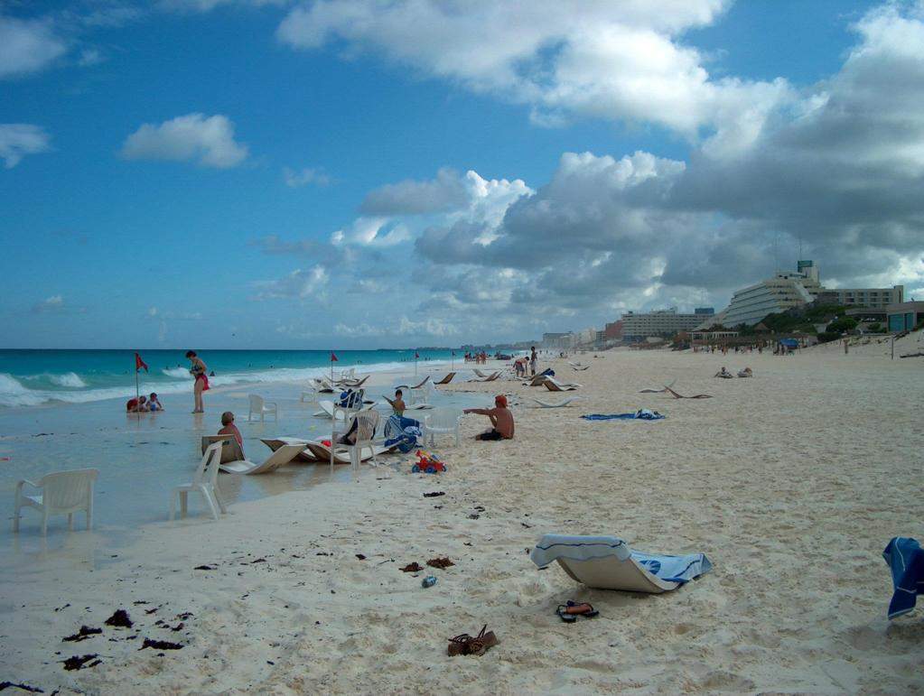 ai1347.photobucket.com_albums_p712_Rui_Araujo_Facebook_Cancun_76d4054472abd01288b9afc704b53b78.jpg