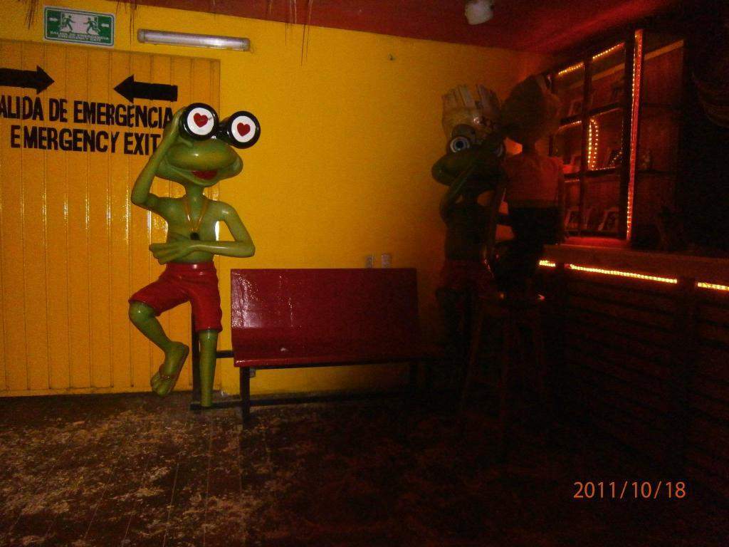 ai1347.photobucket.com_albums_p712_Rui_Araujo_Facebook_Cancun_83f0b6caada266c0434ff631dd8b0647.jpg