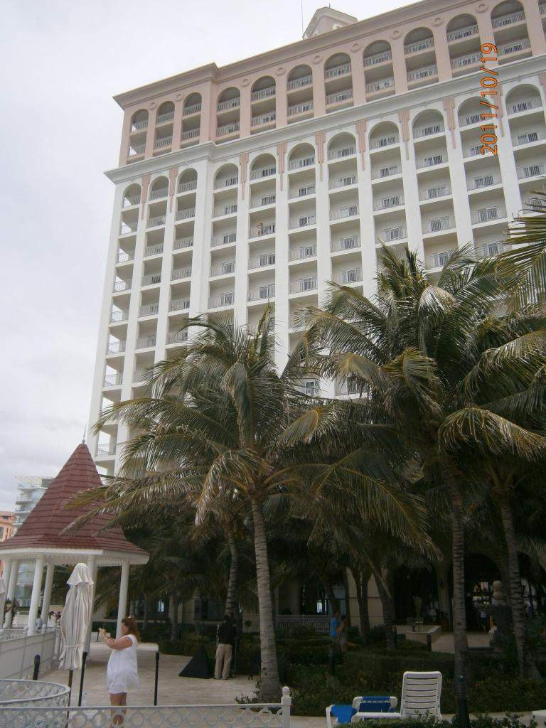 ai1347.photobucket.com_albums_p712_Rui_Araujo_Facebook_Cancun_9d97b748c8096ed93f54624cba65b9fd.jpg